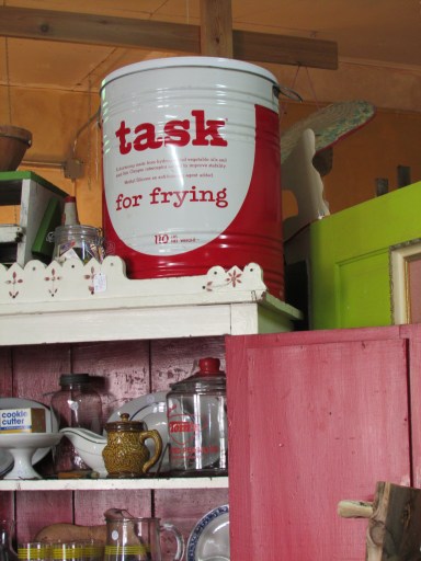 We shopped in several antique stores.  I resisted buying another vintage tablecloth.